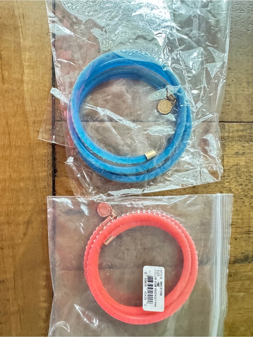 Marc by Marc Jacobs Double-Wrap Silicone Bracelet - Blue and Coral